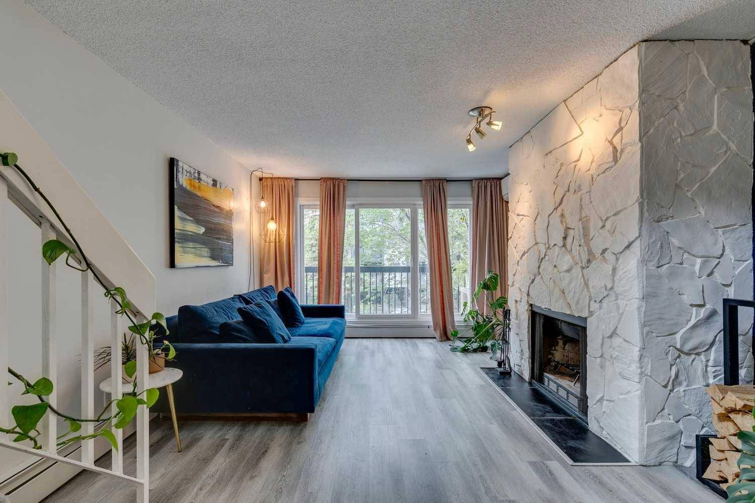 Calgary, AB T2E 3W2,722 4A ST Northeast #14