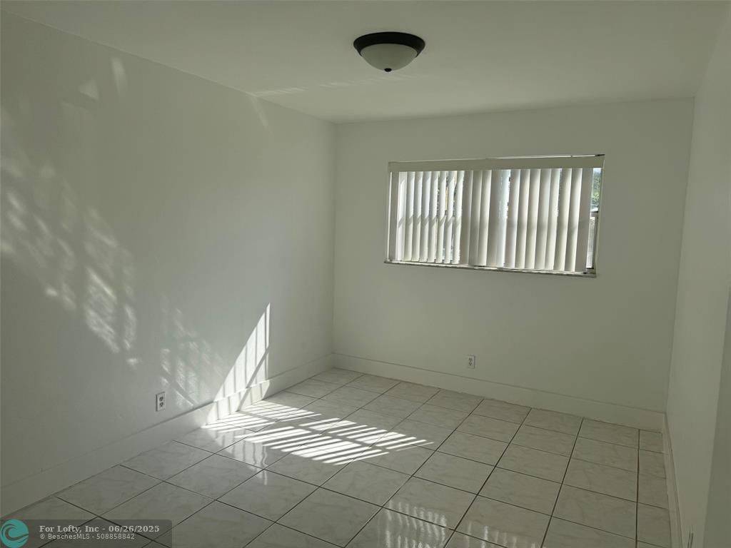 Oakland Park, FL 33334,[StreetName,UnitNumber,StreetNumber,StreetDirPrefix]