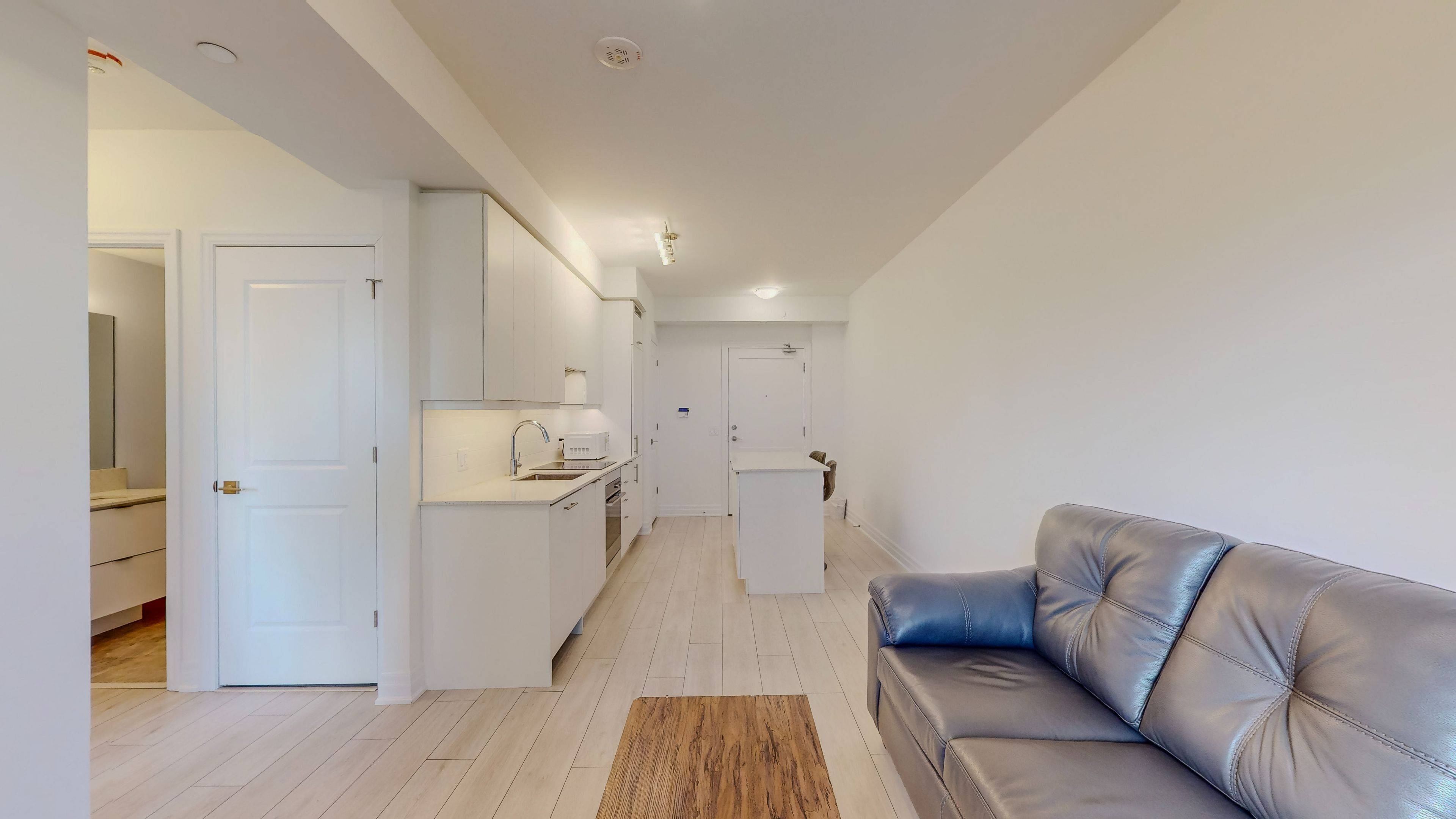 Mississauga, ON L5B 0N6,30 Elm DR #610
