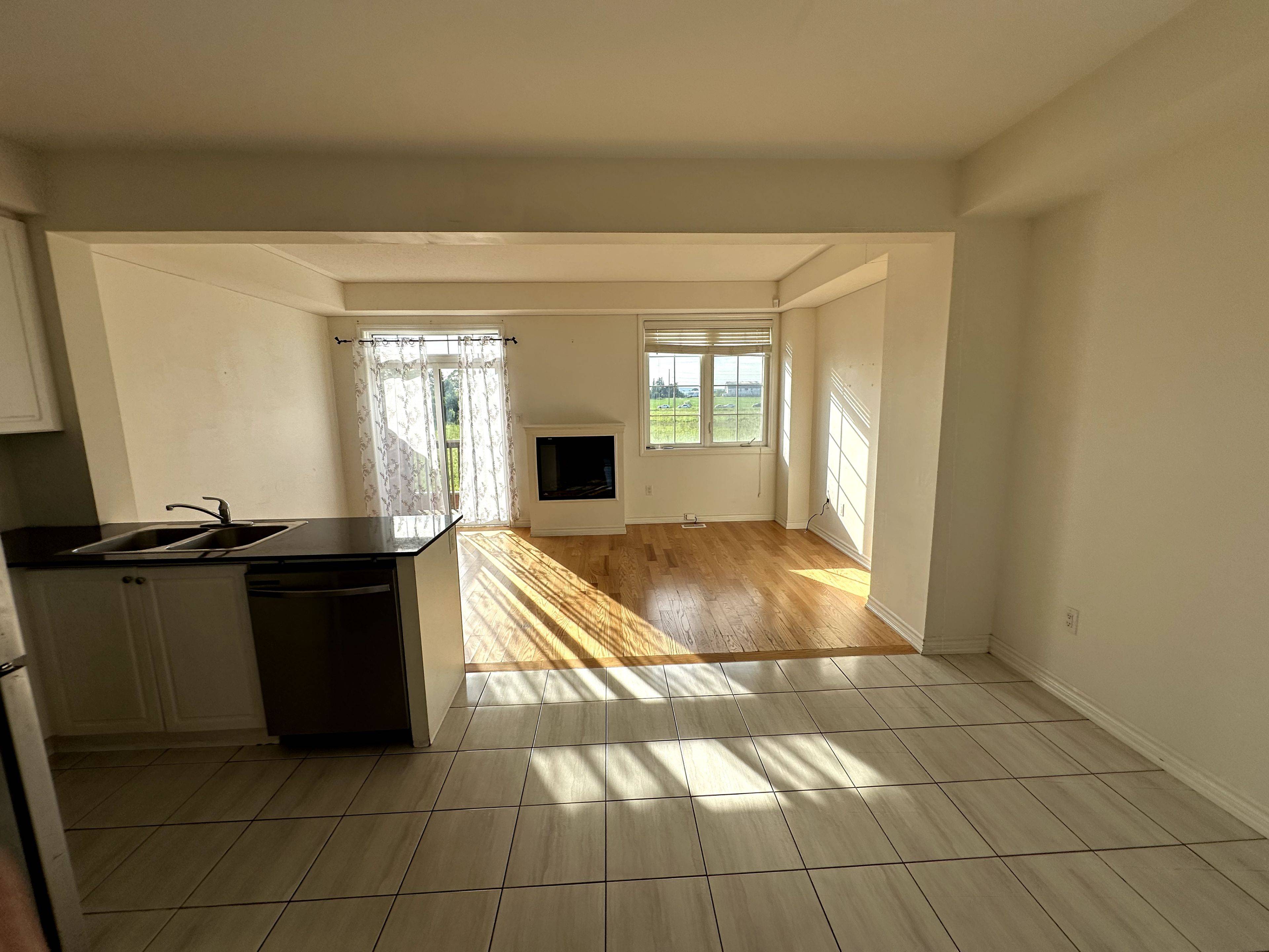 Brampton, ON L6T 5V4,48 Agava CRES