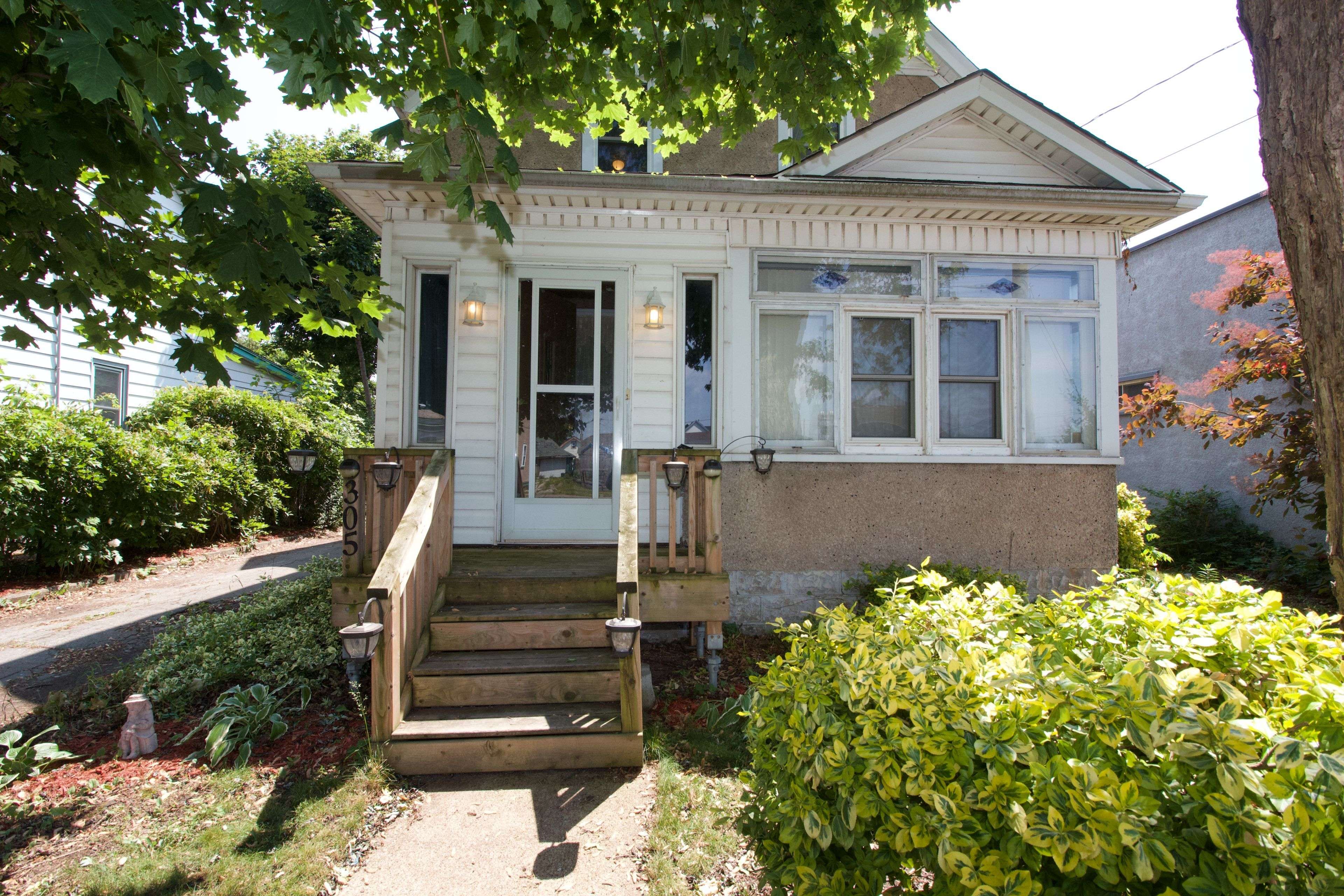 305 Mitchell ST, Port Colborne, ON L3K 1Y7