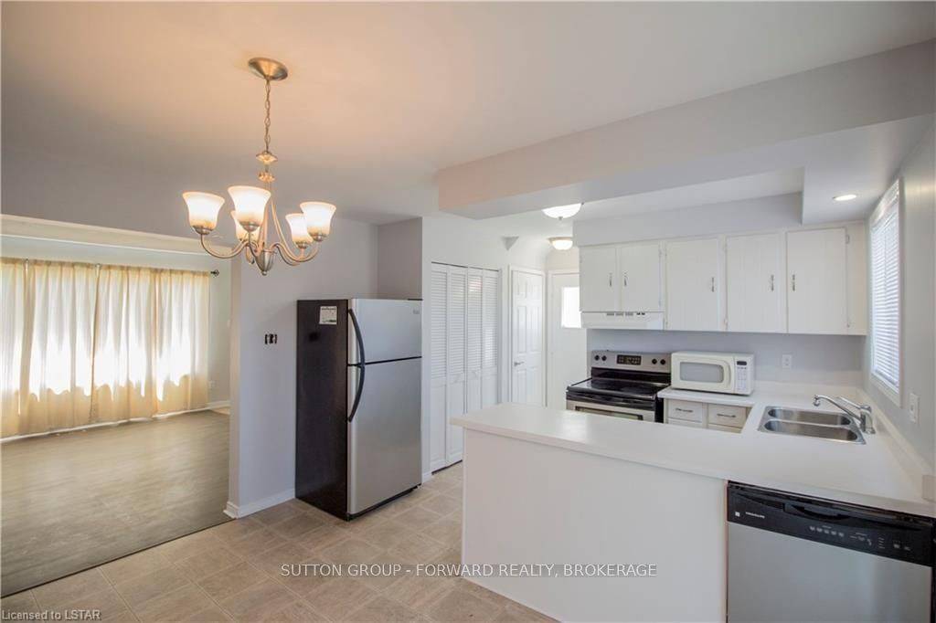 London North, ON N6G 3L6,12 Inverary RD