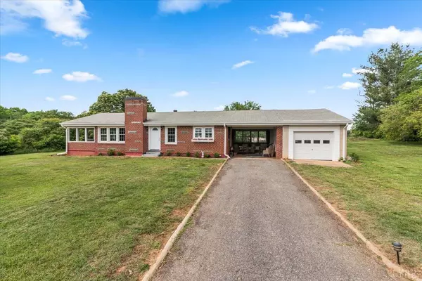 Rustburg, VA 24588,3733 Depot RD