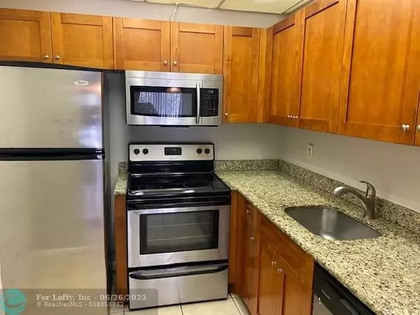 626 NW 13th St #28, Boca Raton, FL 33486