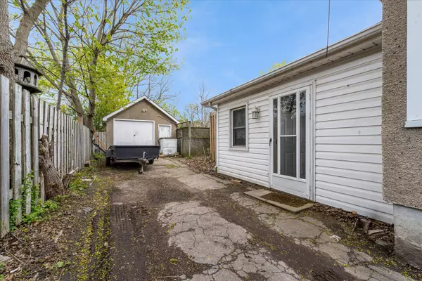 Port Colborne, ON L3K 1Y7,305 Mitchell ST