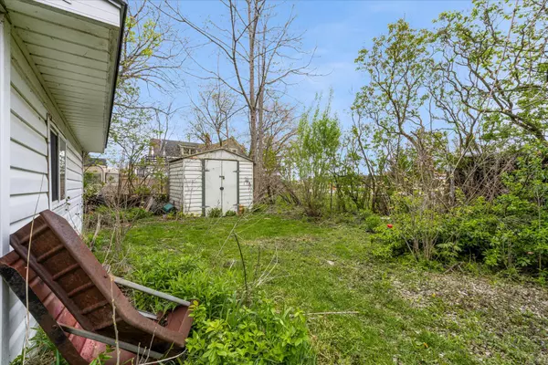 Port Colborne, ON L3K 1Y7,305 Mitchell ST