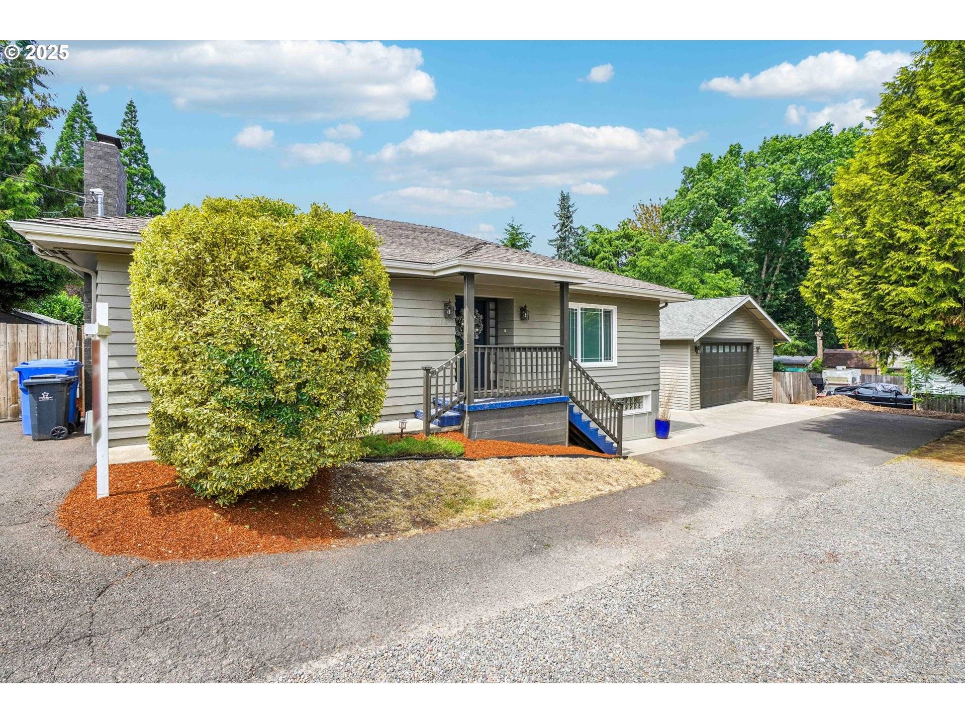 Salem, OR 97304,1088 CASCADE DR