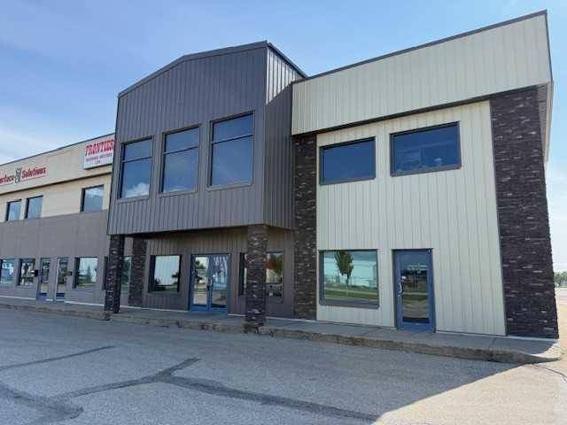 8715 109 ST #101, Grande Prairie, AB T8V8H7