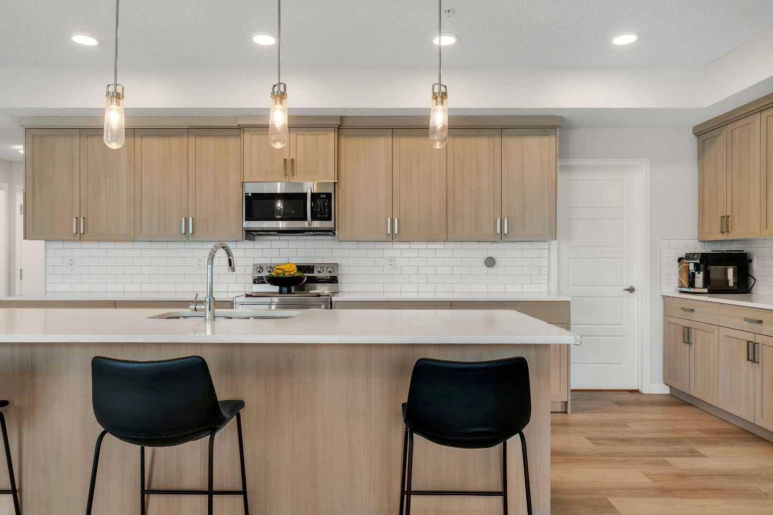 Calgary, AB T3P1X7,40 Carrington PLZ NW #302
