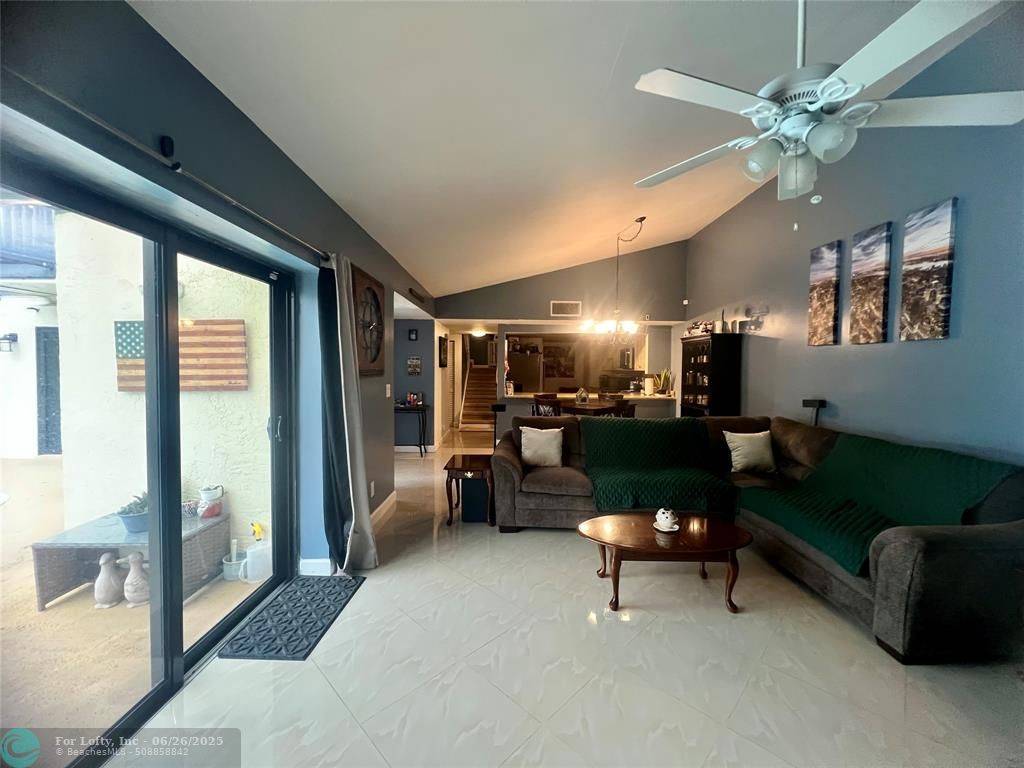 Lake Worth, FL 33463,4188 N Landar Dr