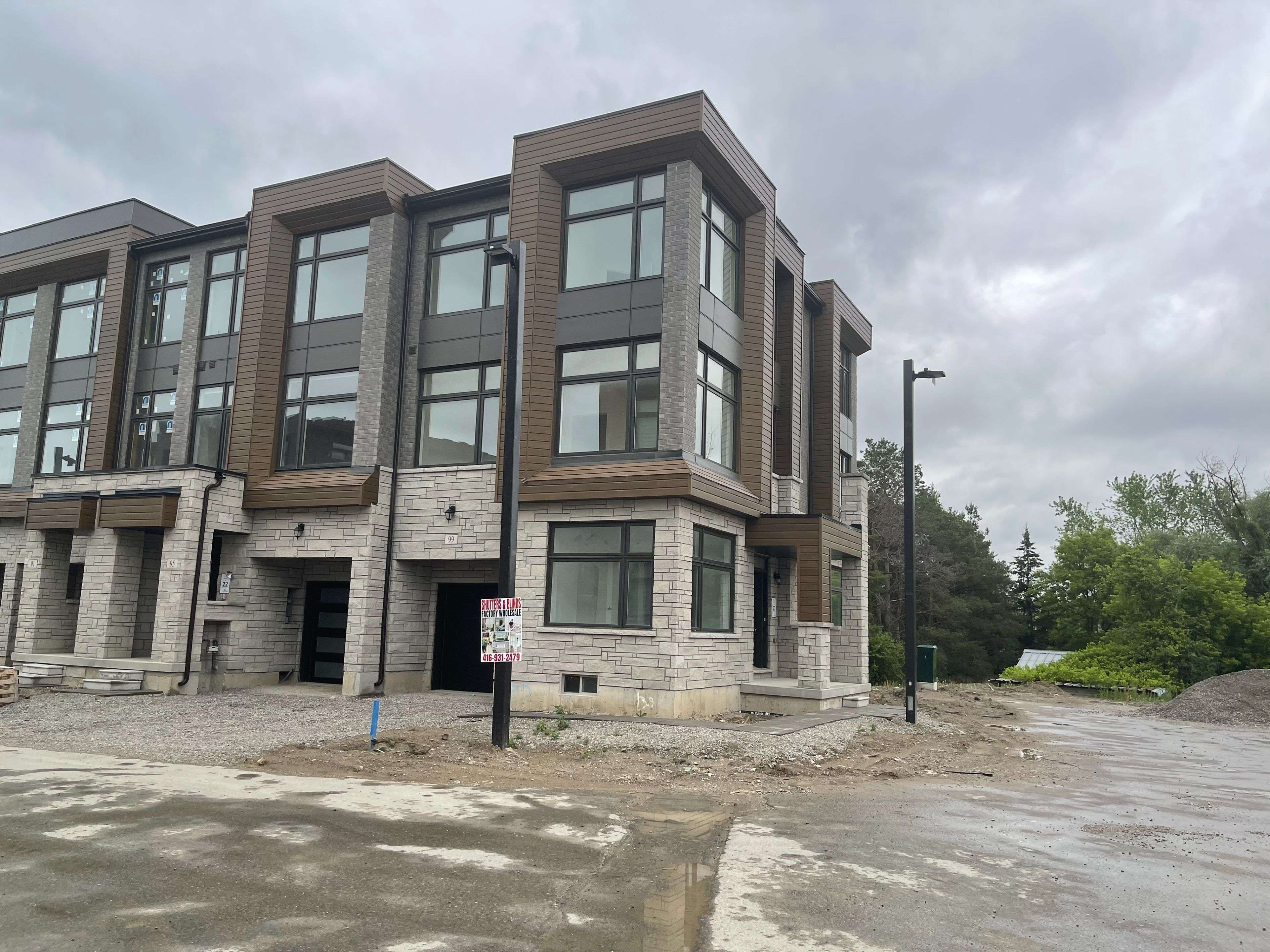 95 Divadale RD, Vaughan, ON L4H 5J3