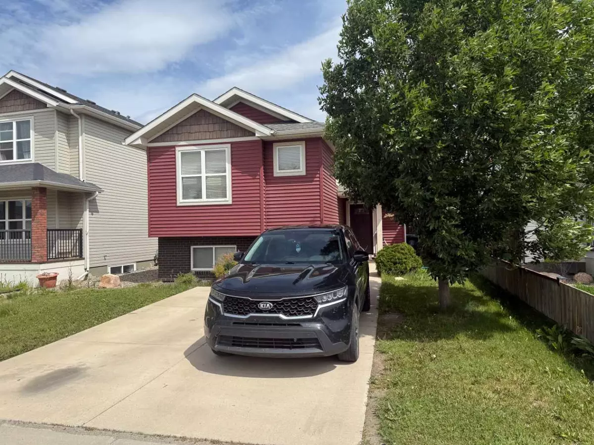 Coalhurst, AB T0L 0V0,307 Sundance DR West