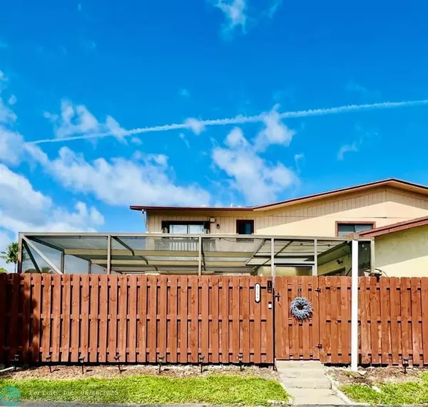 Lake Worth, FL 33463,4188 N Landar Dr