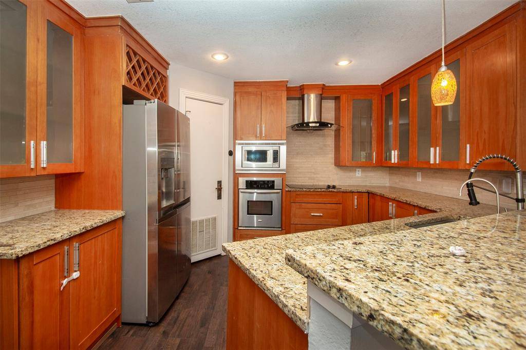 Dallas, TX 75204,1323 Saint Joseph Street #17