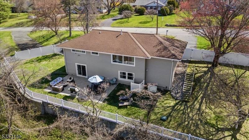 35 Quaker Ave, Randolph Twp., NJ 07869