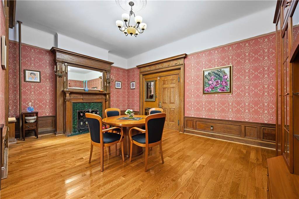 Brooklyn, NY 11214,102 Prospect PARK West #2