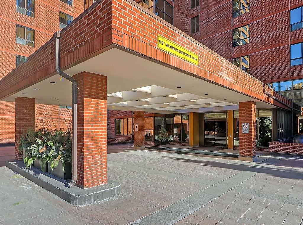 Calgary, AB T2S 2T9,318 26 AVE Southwest #902
