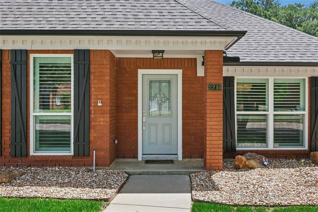 Highland Village, TX 75077,2210 Strathmore Drive