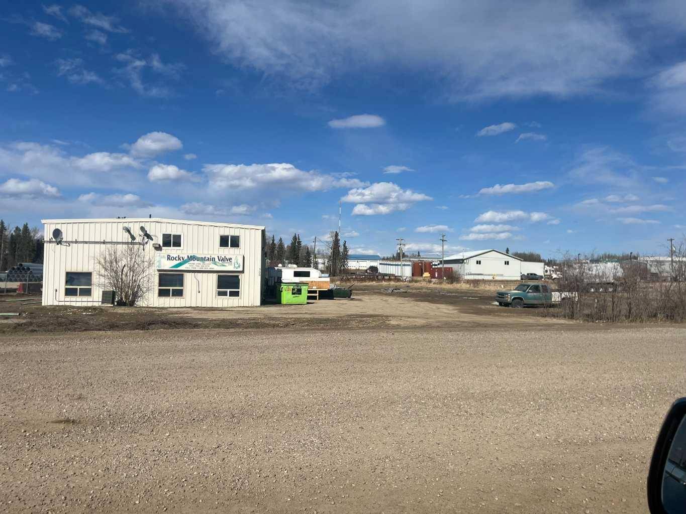 306 1 AVE, Fox Creek, AB T0H1P0
