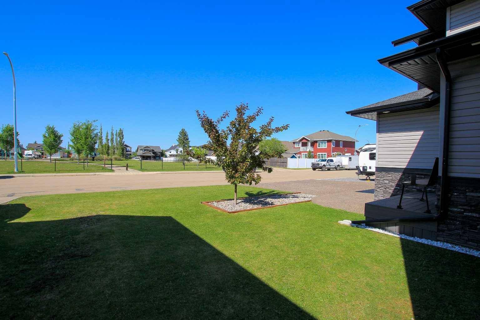Lacombe, AB T4L 0H3,1 Edith AVE