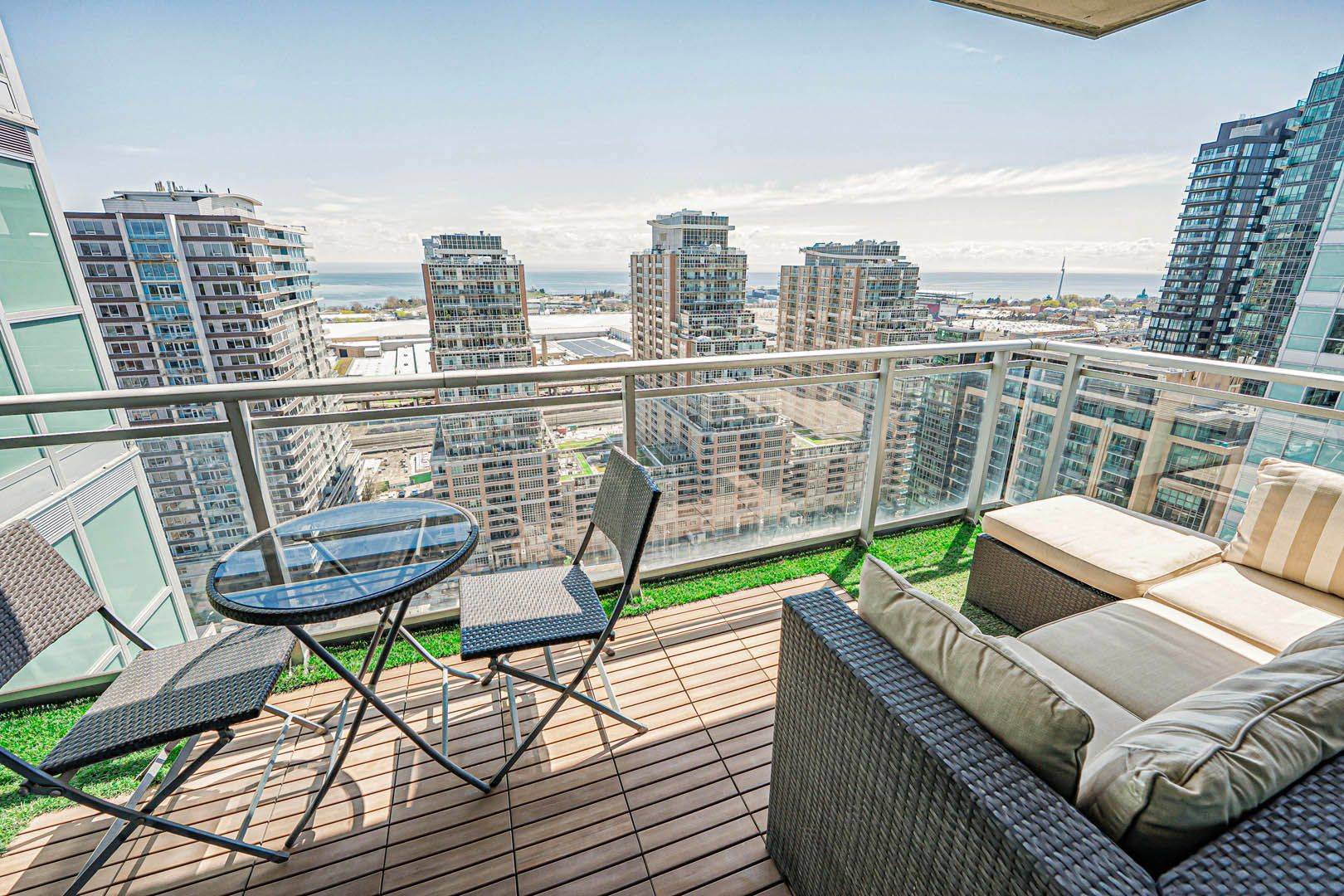 80 Western Battery RD #2311, Toronto C01, ON M6K 3S1