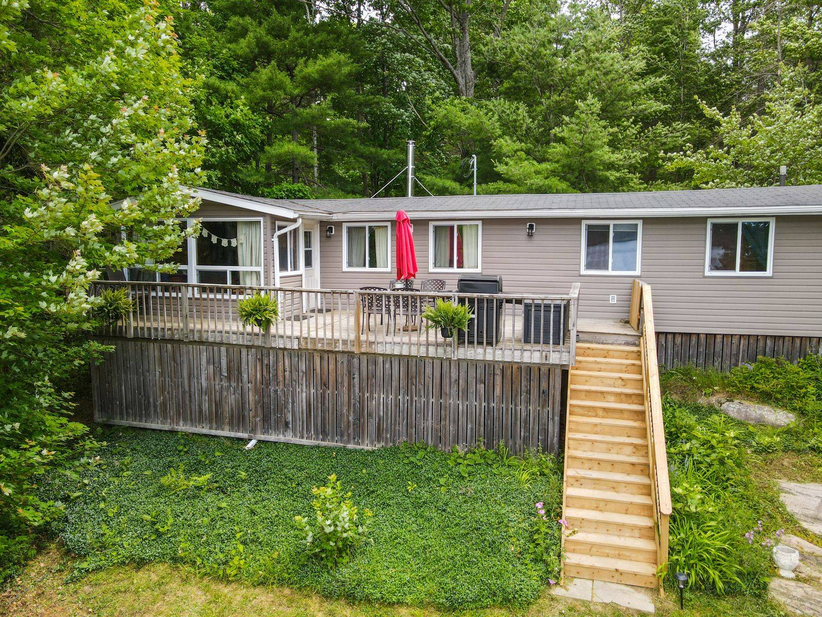 Gravenhurst, ON P0E 1G0,1040 Kahshe Lake N/A