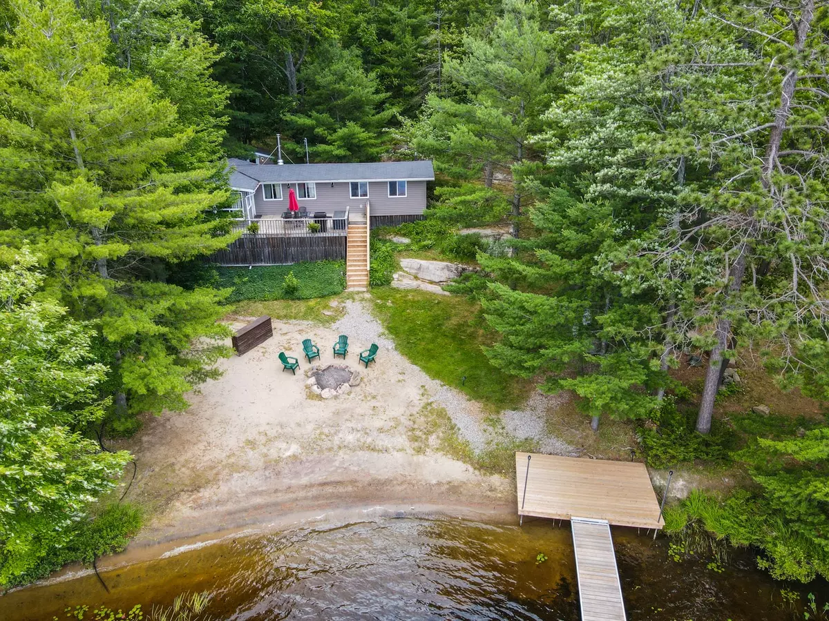Gravenhurst, ON P0E 1G0,1040 Kahshe Lake N/A