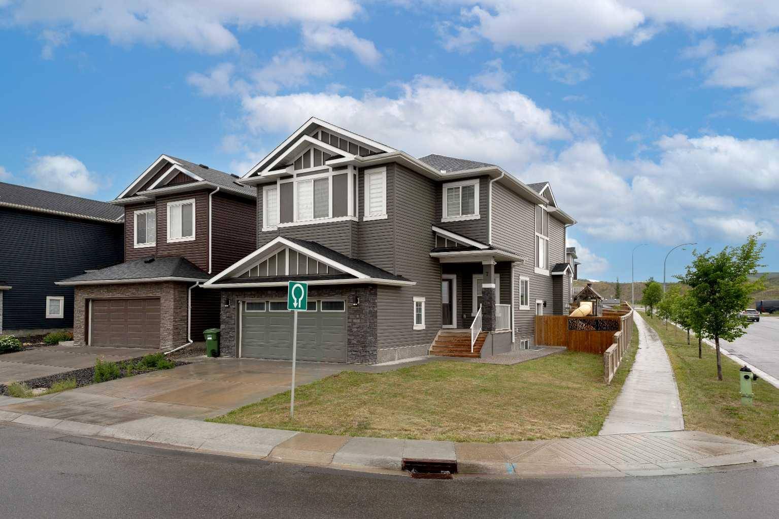 Calgary, AB T3R 0Y4,7 Sherview GRV NW