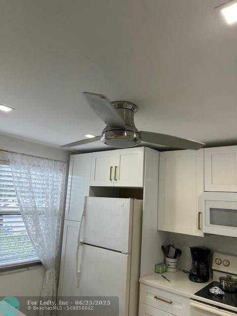 Coconut Creek, FL 33066,2901 Victoria Cir #A1