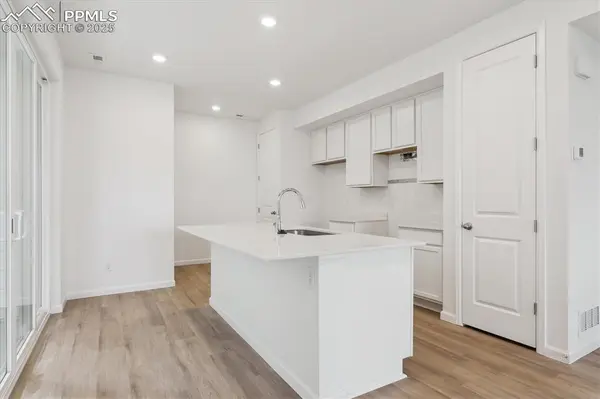 Colorado Springs, CO 80915,2489 Vanhoutte VW