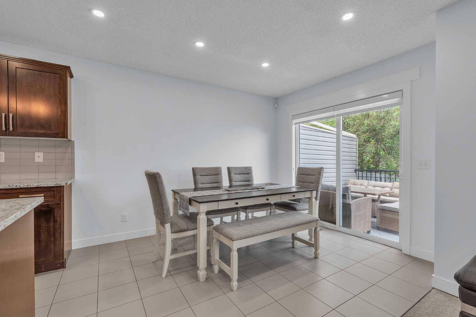 Calgary, AB T3R0N5,15 Kincora CRES NW