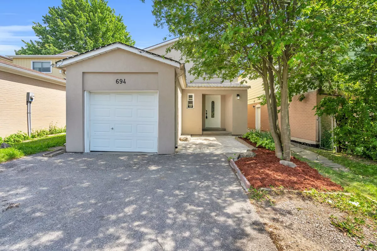 Newmarket, ON L3Y 4Z2,694 Beman DR