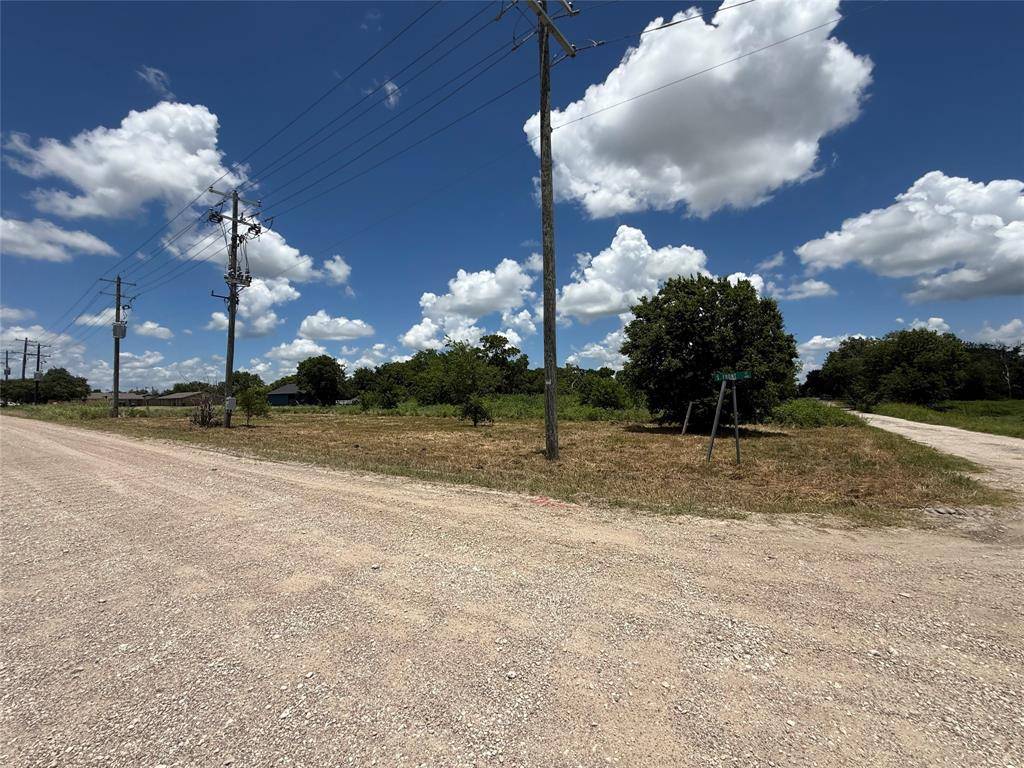 Mart, TX 76664,TBD E Travis Avenue