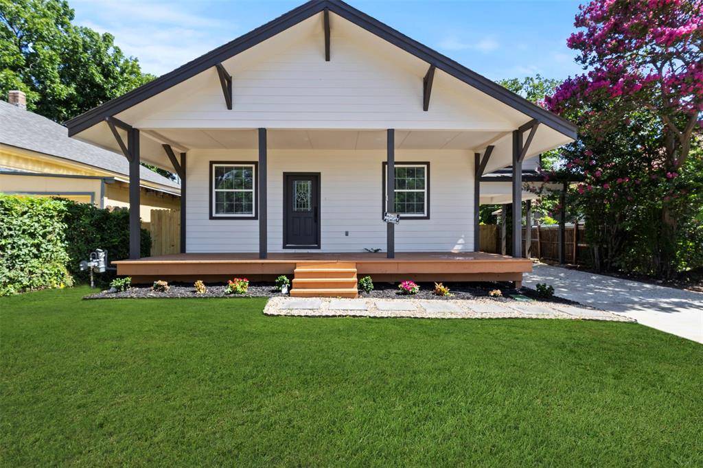 Fort Worth, TX 76104,1517 E Magnolia Avenue