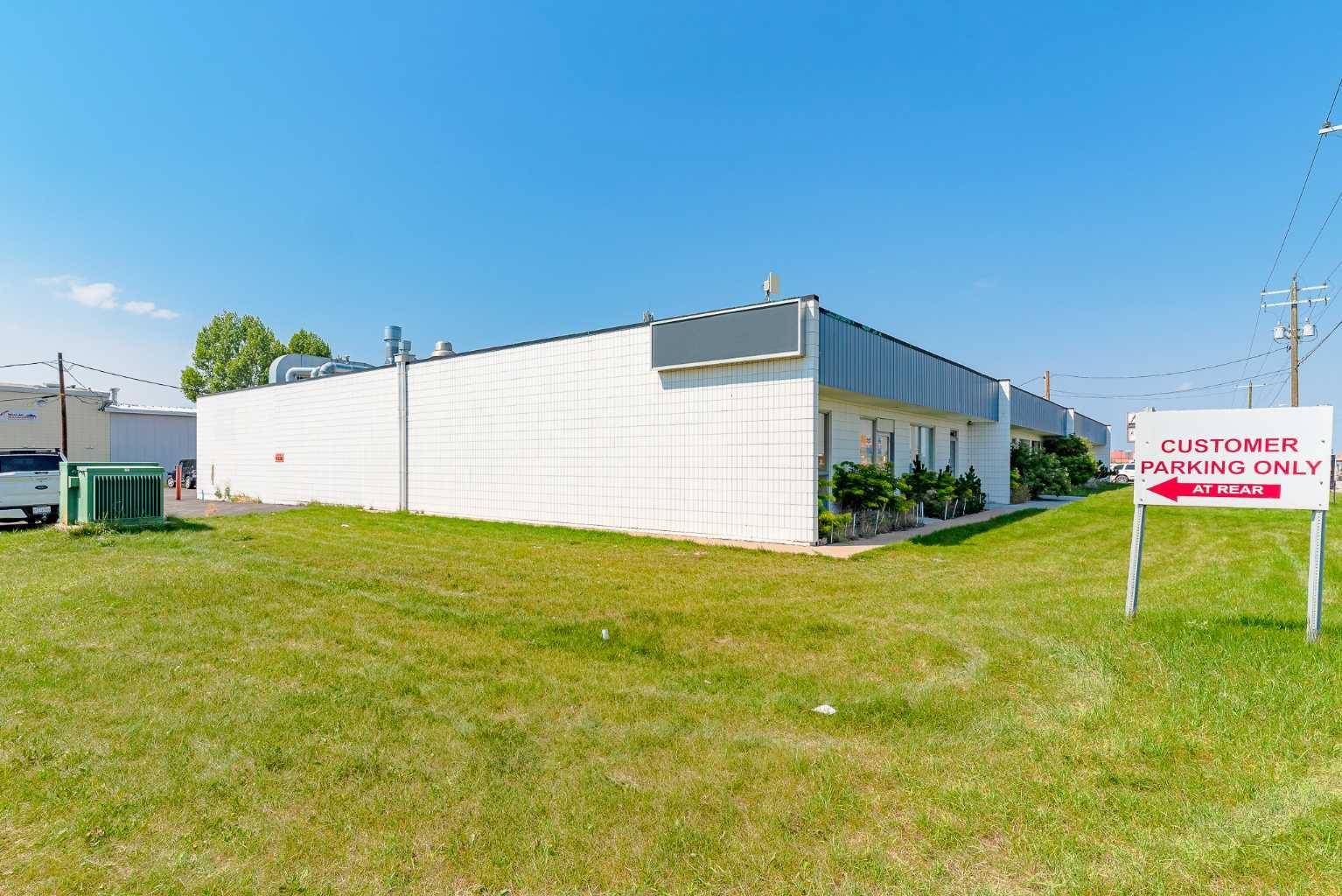 Calgary, AB T2E 4R3,4605 12 ST NE