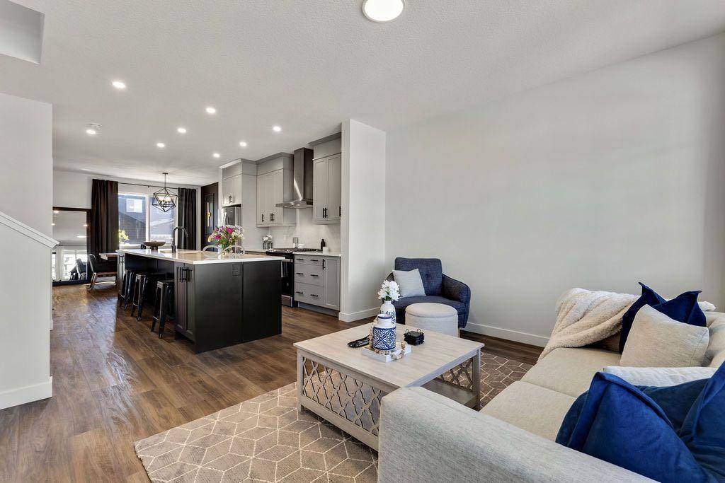 Calgary, AB T3P2A2,30 Amblehurst WAY NW
