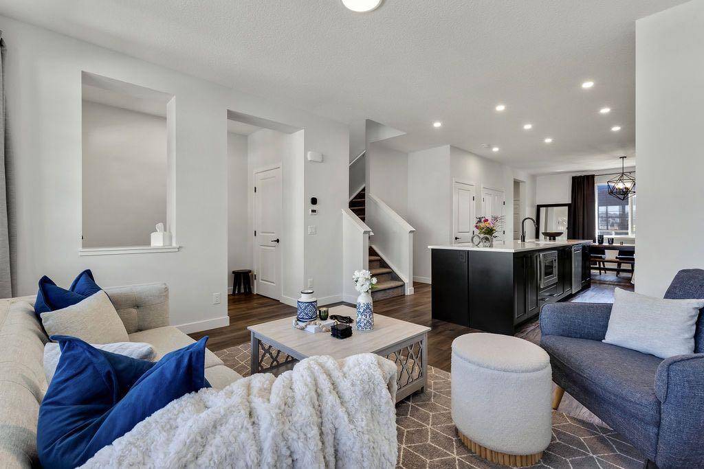 Calgary, AB T3P2A2,30 Amblehurst WAY NW