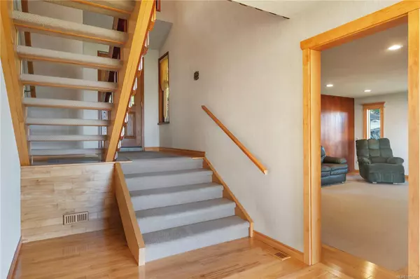 Campbell River, BC V9H 1L8,75 SHELL Rd