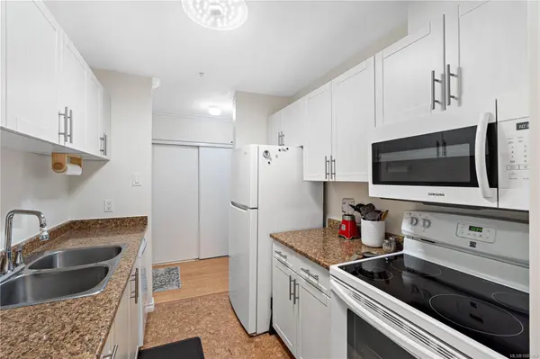 Nanaimo, BC V9V 6L1,4971 Songbird Pl #116