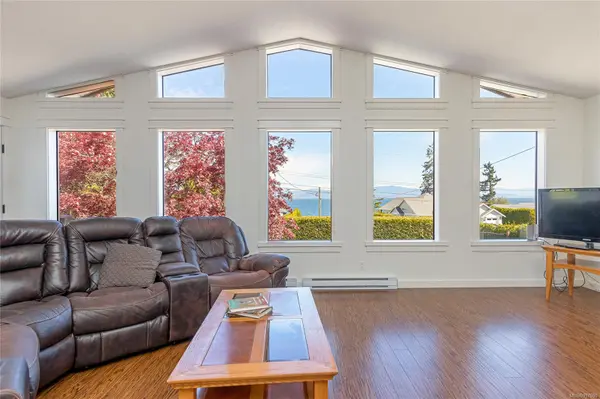 Parksville, BC V9P 1Z9,886 Cavin Rd