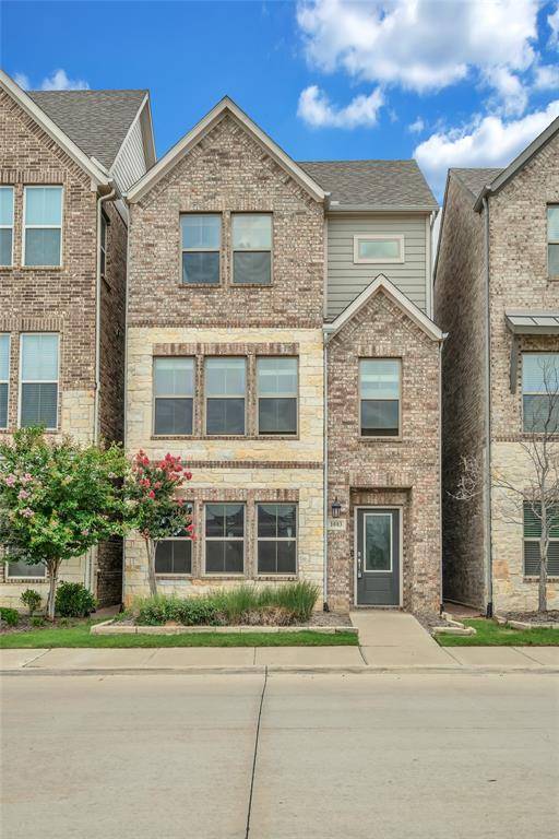 Euless, TX 76040,1003 Boyd Lane