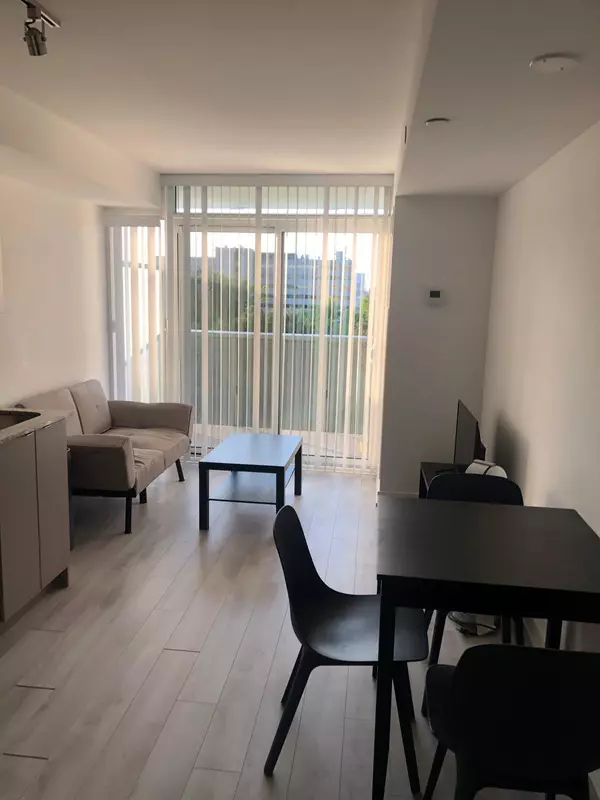 160 Flemington RD #607, Toronto W04, ON M6A 2N9