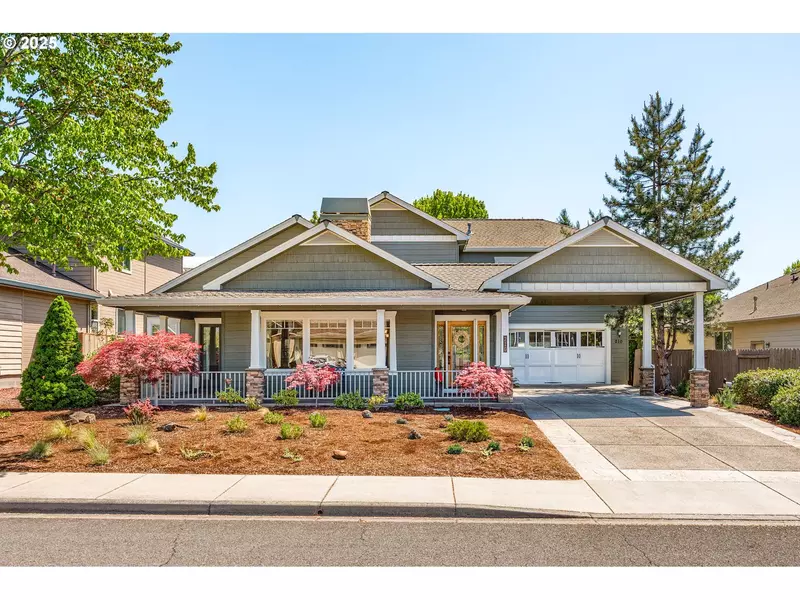 210 BELLERIVE DR, Eagle Point, OR 97524