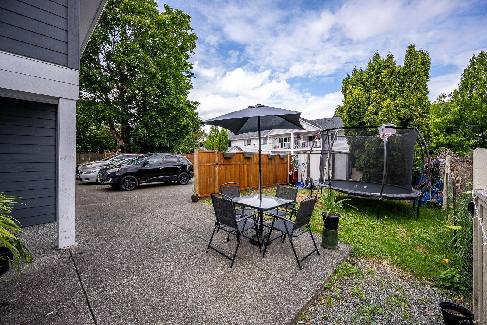 Courtenay, BC V9N 9P1,719 9th St