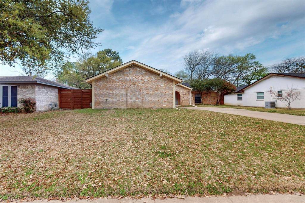 Bedford, TX 76021,3213 Spring Valley Drive
