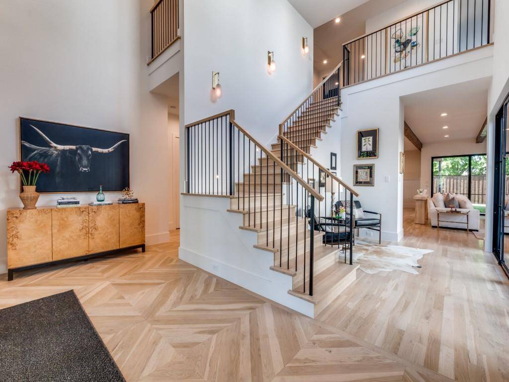 Dallas, TX 75214,6443 Ellsworth Avenue