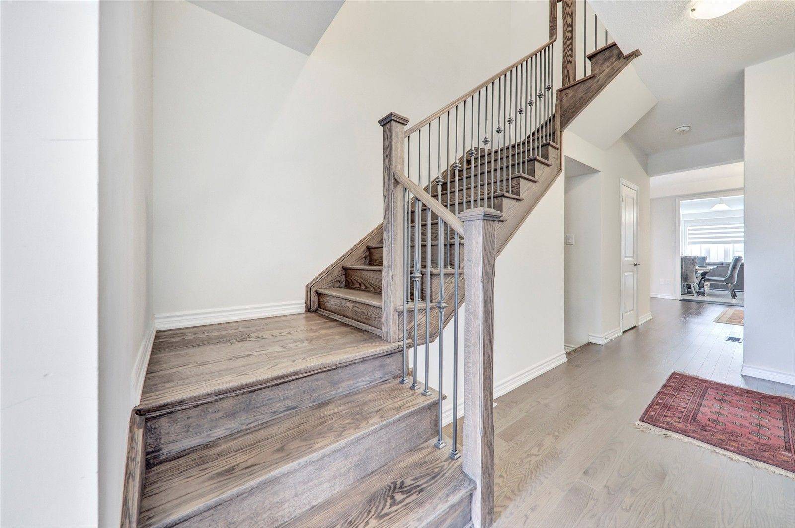 Whitby, ON L1P 0P8,18 Bromfield ST