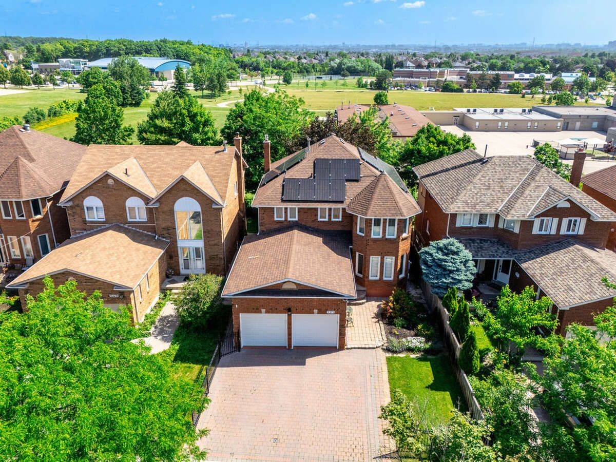 Mississauga, ON L4Z 3J3,5275 Thornwood DR