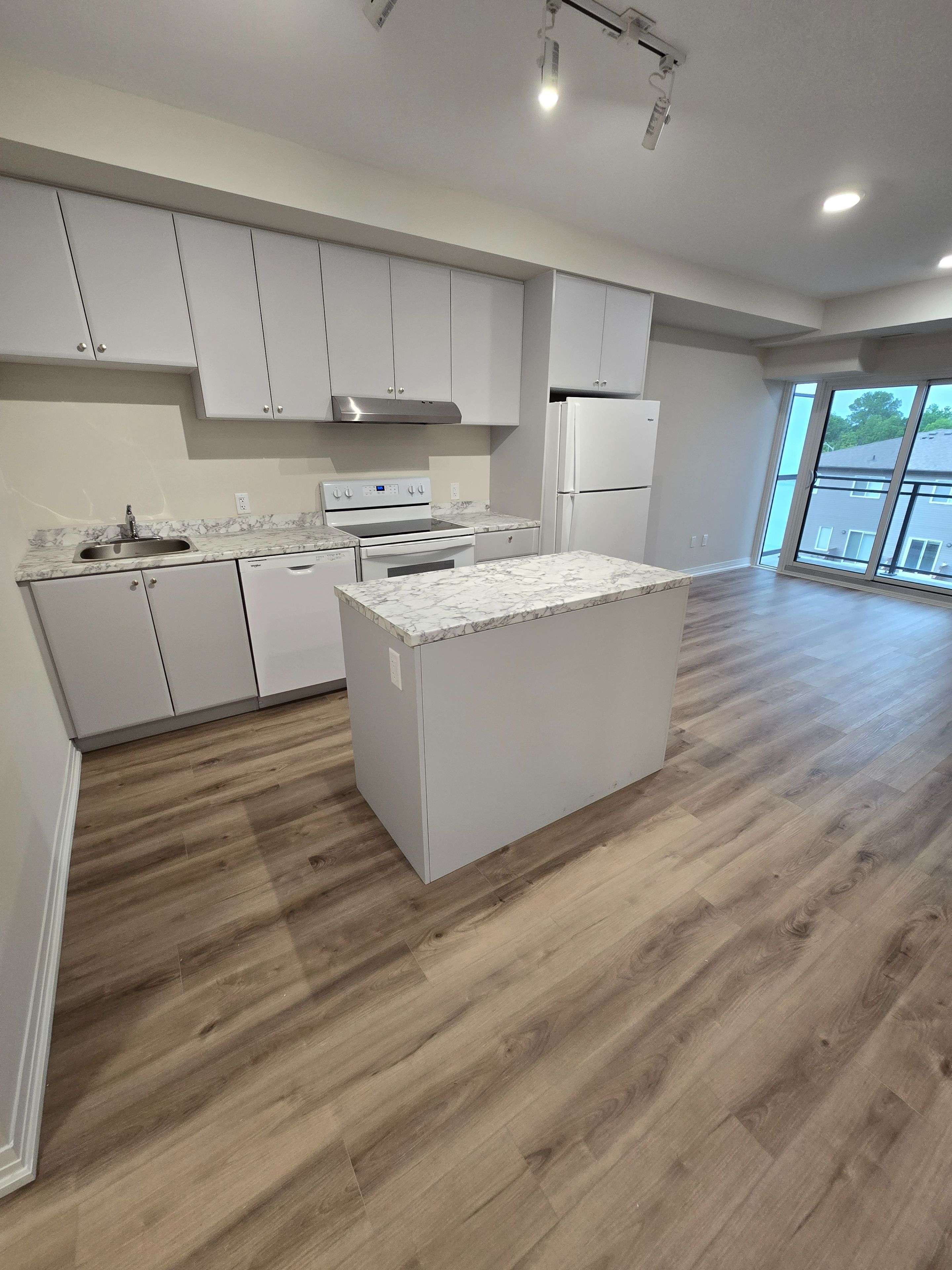 St. Catharines, ON L2P 0G3,50 Herrick AVE #319