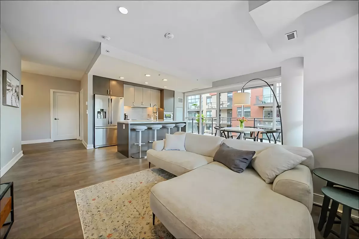 Mississauga, ON L5J 0B1,1575 Lakeshore RD W #348